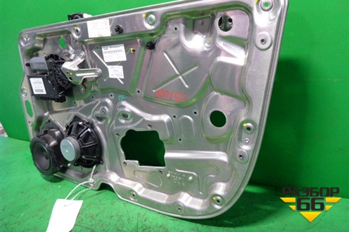 Стеклоподъёмник электрический передний правый (в сборе под доводчик) для Volkswagen Phaeton с 2002-2014г (Фаетон)