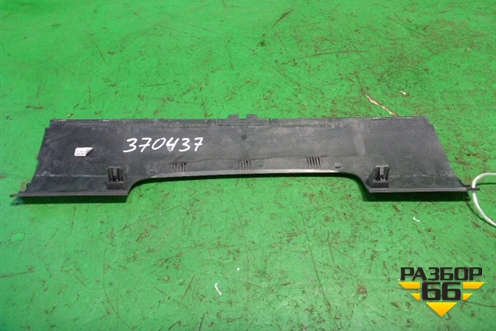 Накладка на щиток приборов (нижняя) (3D1858061D) для Volkswagen Phaeton с 2002-2014г (Фаетон)