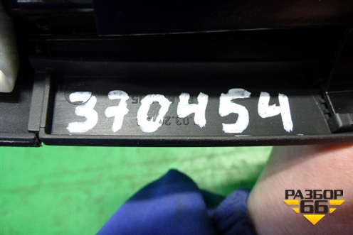 Шторка солнцезащитная (двери задней правой на форточку Long) для Volkswagen Phaeton с 2002-2014г (Фаетон)