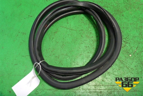 Уплотнитель двери (передней левой на кузов) (3D4867365M) для Volkswagen Phaeton с 2002-2014г (Фаетон)