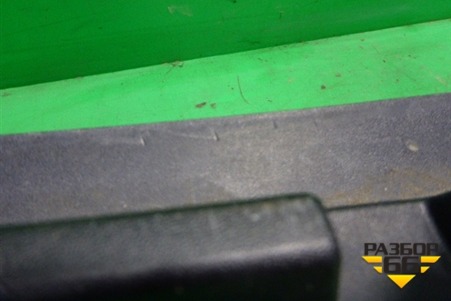 Решетка стеклоочистителей (3D1819415C) для Volkswagen Phaeton с 2002-2014г (Фаетон)