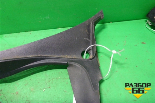 Решетка стеклоочистителей (3D1819415C) для Volkswagen Phaeton с 2002-2014г (Фаетон)