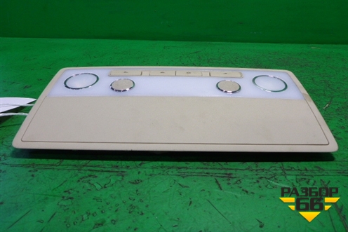 Плафон салонный задний (3D0947136F) для Volkswagen Phaeton с 2002-2014г (Фаетон)