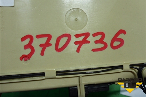 Плафон салонный задний (4E4858563E) для Volkswagen Phaeton с 2002-2014г (Фаетон)