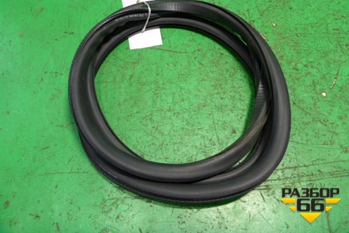 Уплотнитель двери (передней правой на кузов) (3D4867366M) для Volkswagen Phaeton с 2002-2014г (Фаетон)