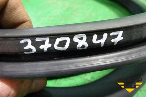 Уплотнитель двери (задней правой на кузов) (3D7867368F) для Volkswagen Phaeton с 2002-2014г (Фаетон)