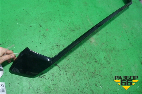 Накладка на решетку радиатора (после 2015г верхняя) для Toyota Land Cruiser (200) с 2008г (Ленд Крузер)