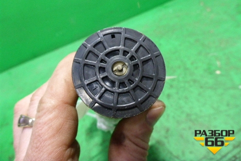 Датчик уровня топлива (правый) для Volkswagen Phaeton с 2002-2014г (Фаетон)