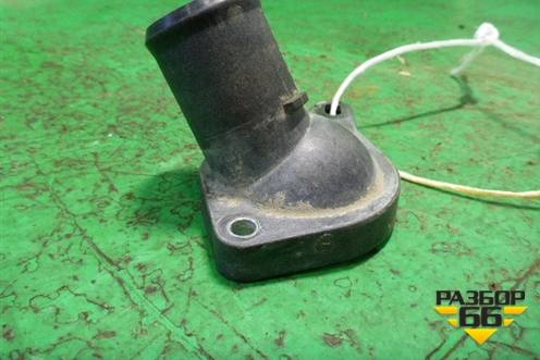 Фланец двигателя системы охлаждения (1.3л 4A90) (MN155852) для Mitsubishi Colt с 2004г (Кольт)