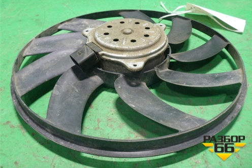 Вентилятор охлаждения радиатора (M134986) для Audi A4 (В8) с 2007-2015г (А4)