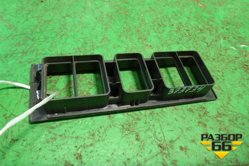 Рамка под кнопки  (3175615) для Volvo  TRUCK FM с 2001-2013г