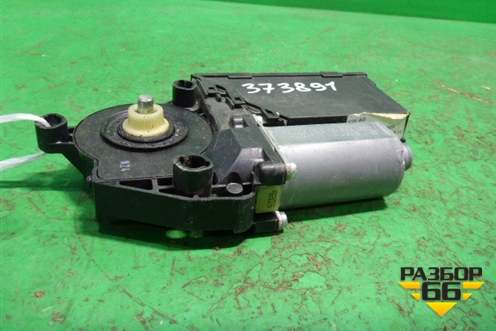 Моторчик стеклоподъёмника задний правый для Volkswagen Touareg c 2002-2010г (Туарег)