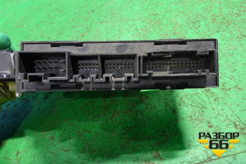 Моторчик стеклоподъёмника задний правый для Volkswagen Touareg c 2002-2010г (Туарег)