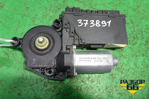 Моторчик стеклоподъёмника задний правый для Volkswagen Touareg c 2002-2010г (Туарег)
