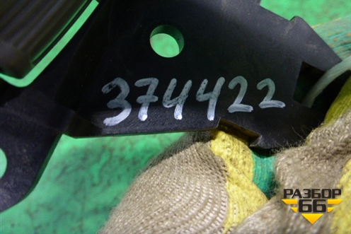 Ручка внутренняя двери передней правой (MN105360) для Mitsubishi L 200 c 2006-2015г (Л200)