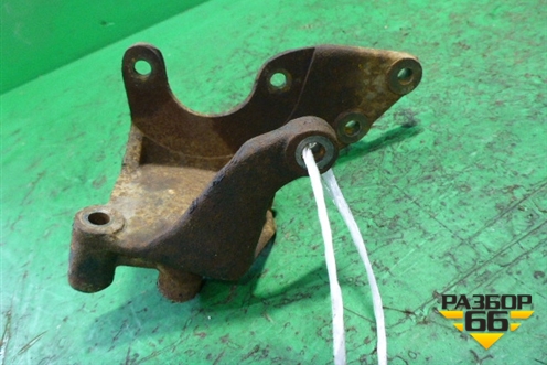 Кронштейн гидроусилителя (2.5л 4D56) для Mitsubishi L 200 c 2006-2015г (Л200)