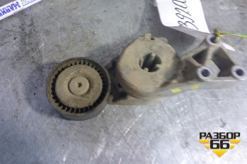 Ролик натяжитель ремня навесного оборудования (06A903315F) для Volkswagen Passat (B6) с 2005-2010г (Пассат Б6)