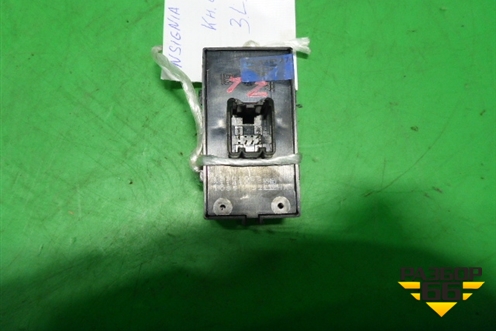 Кнопка стеклоподъёмника (задняя левая) (13301688) для Opel Insignia с 2008-2017г (Инсигниа)