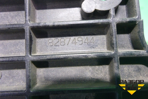 Петля капота  (на капот) (82874944) для Renault TRUCK Premium 2 с 2005-2013г (Премиум 2)