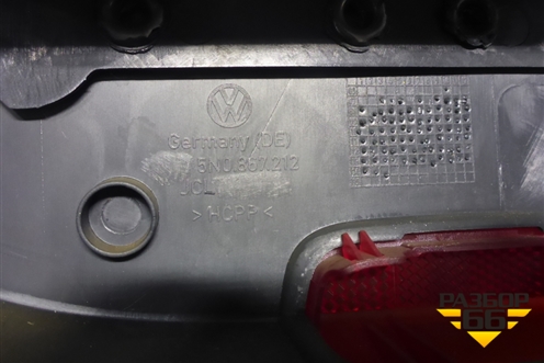 Обшивка двери задней правой под электрику (5N0867212) для Volkswagen Tiguan с 2011-2016г (Тигуан)