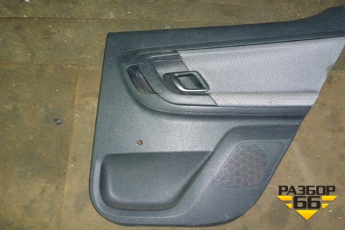 Обшивка двери задней правой под механику (хетчбэк) для Skoda Fabia с 2007-2014г (Фабия)