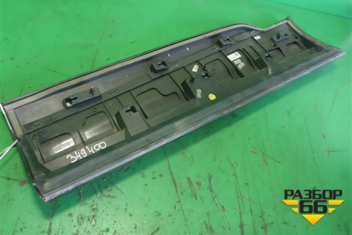 Накладка двери задней правой (4M0853970F) для Audi Q7 c 2015г (Ку 7)