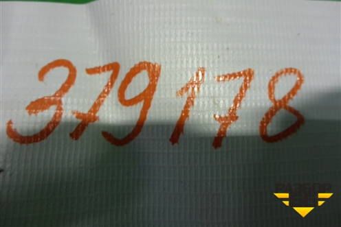 Заглушка в задний бампер (левая) (4M0807441A) для Audi Q7 c 2015г (Ку 7)