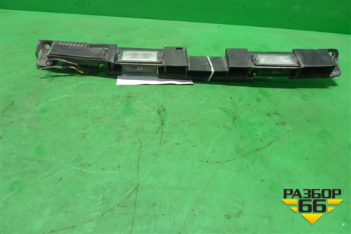 Фонарь подсветки номера (с кнопкой и накладкой) для Hyundai Equus с 2010г (Экус)