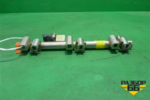 Рейка топливная рампа ( 3.8л G6DJ) (левая) (353403C552) для Hyundai Equus с 2010г (Экус)