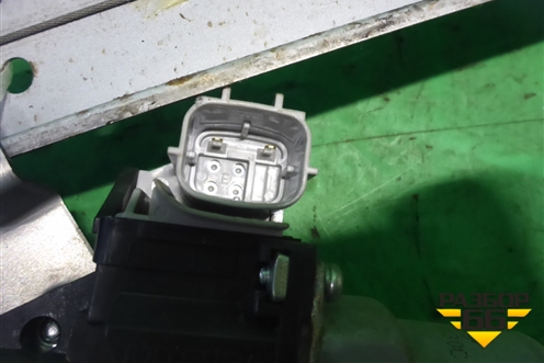 Стеклоподъёмник электрический передний правый для Nissan Almera G15 с 2012г (Альмера Г15)