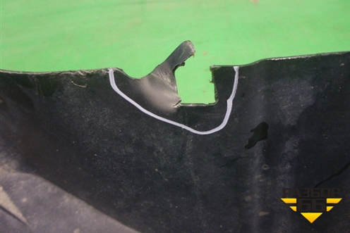 Пыльник заднего бампера левый (5872460080) для Lexus LX-570 с 2015г (ЛХ)