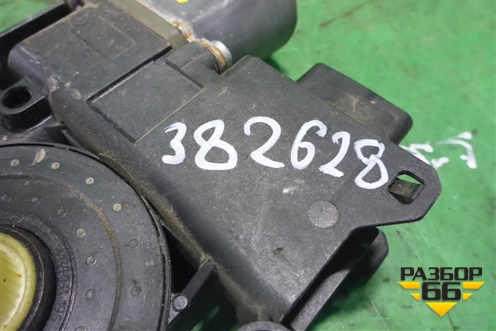 Моторчик стеклоподъёмника передний правый (9657247580) для Peugeot 308 с 2007-2014г