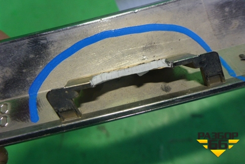 Накладка на решетку радиатора (после 2014г верхняя левая) (5312433010) для Toyota Camry V50 с 2011-2018г (Камри)