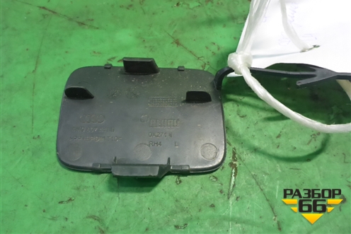 Заглушка в задний бампер (левая) (4M0807441) для Audi Q7 c 2015г (Ку 7)