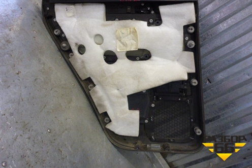 Обшивка двери задней правой под электрику (7L6867212) для Volkswagen Touareg c 2002-2010г (Туарег)