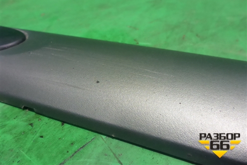 Накладка двери передней левой (7700410278F) для Renault Clio с 1998-2002г (Клио)