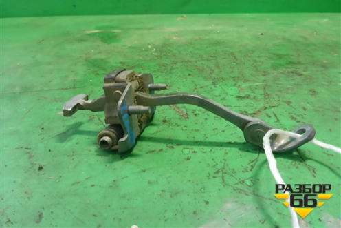 Ограничитель двери задней правой для Renault Clio с 1998-2002г (Клио)