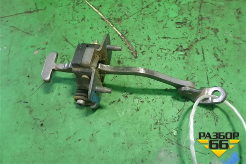 Ограничитель двери задней правой для Renault Clio с 1998-2002г (Клио)