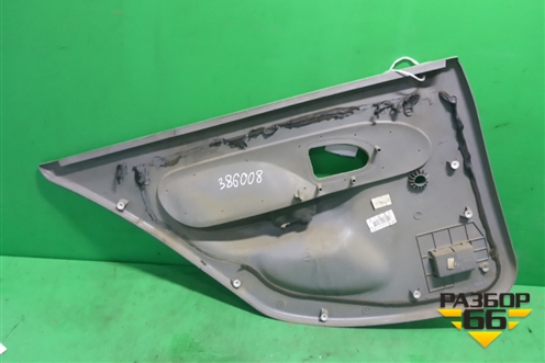 Обшивка двери задней правой под механику (8200149434) для Renault Clio с 1998-2002г (Клио)