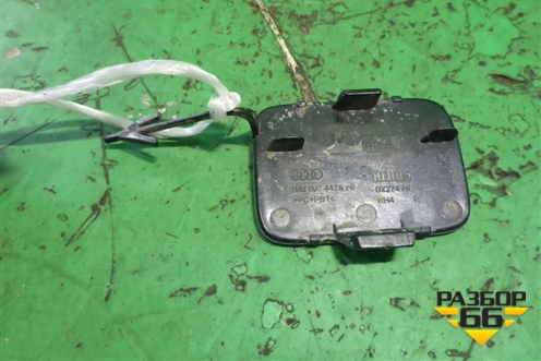 Заглушка в задний бампер (правая) (4M0807442A) для Audi Q7 c 2015г (Ку 7)