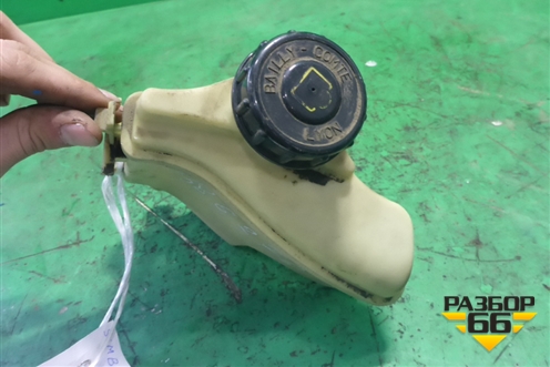 Бачок гидроусилителя для Renault Clio с 1998-2002г (Клио)