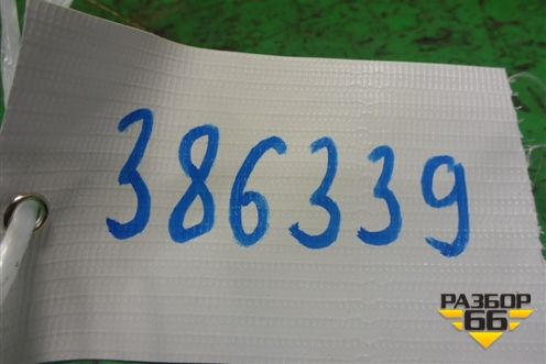 Заглушка в задний бампер (правая) (4M0807442) для Audi Q7 c 2015г (Ку 7)