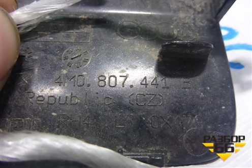 Заглушка в задний бампер (левая) (4M0807441B) для Audi Q7 c 2015г (Ку 7)