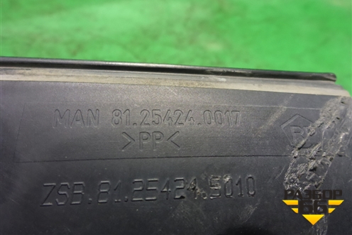 Крышка блока предохранителей (на разъёмы) (81254240017) для MAN TGX с 2007г (ТГХ)