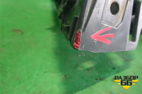 Кронштейн заднего бампера правый (J8A217B930AD) для Land Rover Range Rover Velar с 2017г (Велар)