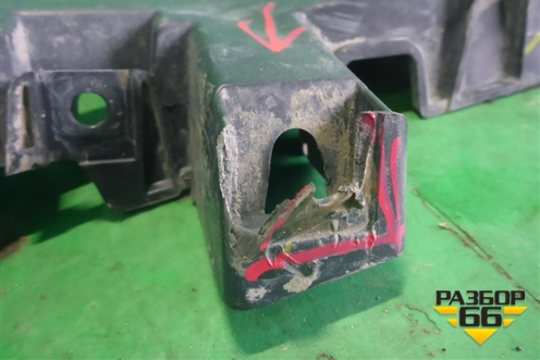 Кронштейн заднего бампера правый (J8A217B930AD) для Land Rover Range Rover Velar с 2017г (Велар)