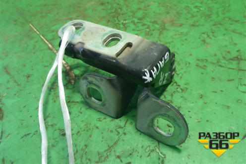 Петля двери багажника (правая верхняя) для Land Rover Range Rover 3 с 2002-2012г (Вог)