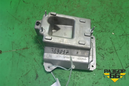 Кронштейн кулисы КПП (АКПП) (UFN500110) для Land Rover Range Rover 3 с 2002-2012г (Вог)