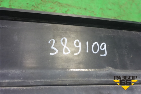 Кронштейн радиатора правый (PCN50060) для Land Rover Range Rover 3 с 2002-2012г (Вог)