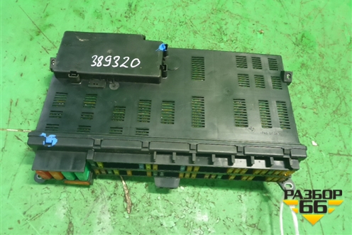 Блок предохранителей салонный (под торпедо) для Land Rover Range Rover 3 с 2002-2012г (Вог)